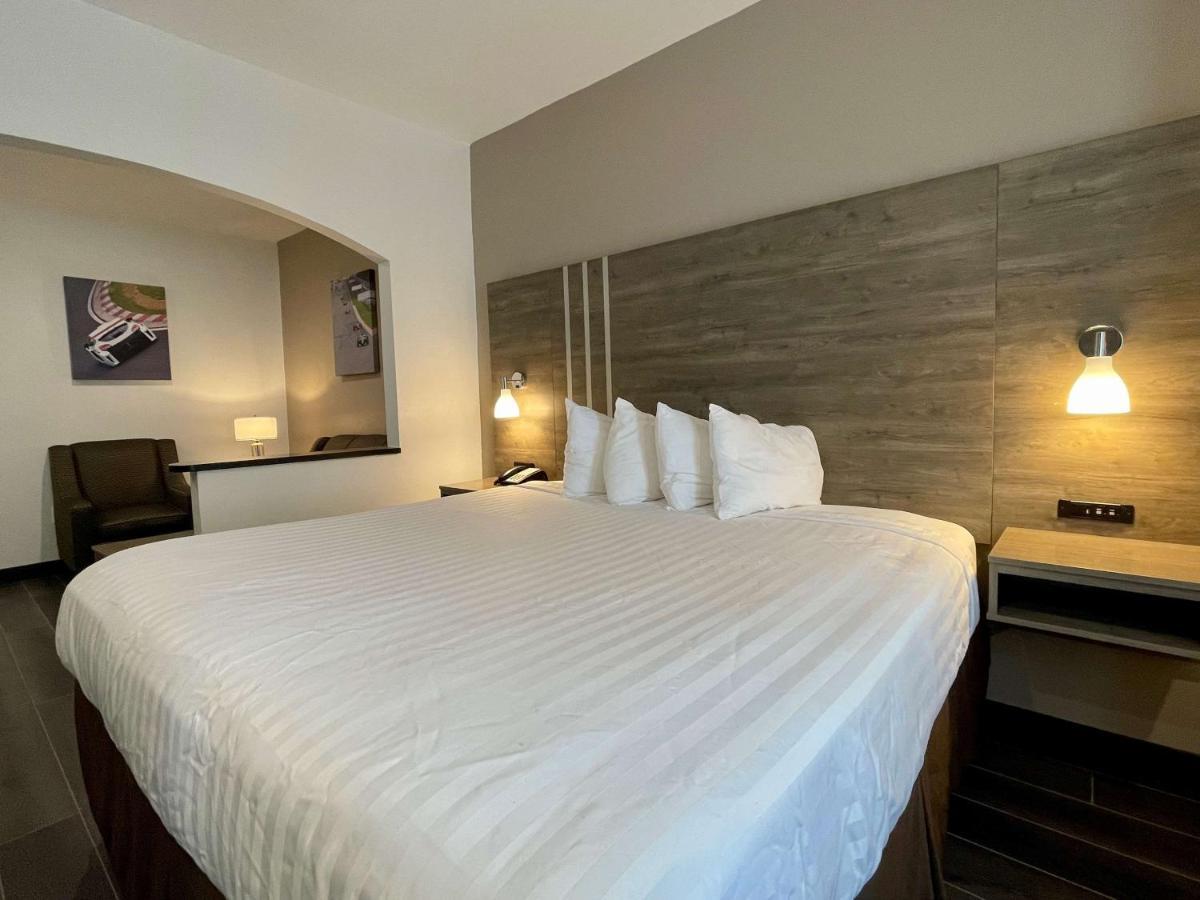 Best Western Roanoke Inn & Suites Zewnętrze zdjęcie