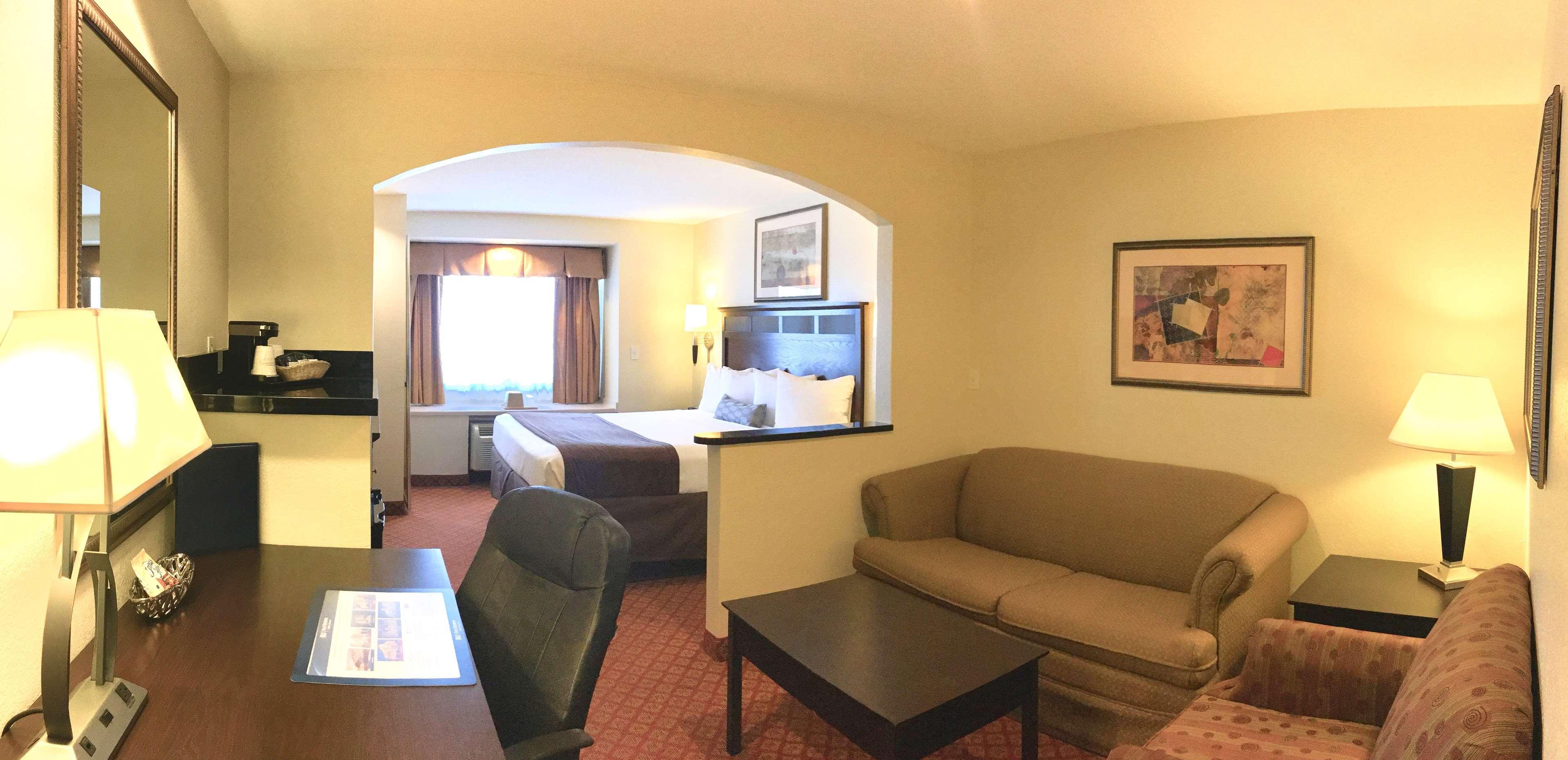 Best Western Roanoke Inn & Suites Zewnętrze zdjęcie