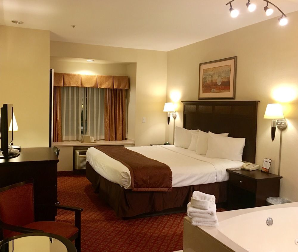 Best Western Roanoke Inn & Suites Zewnętrze zdjęcie